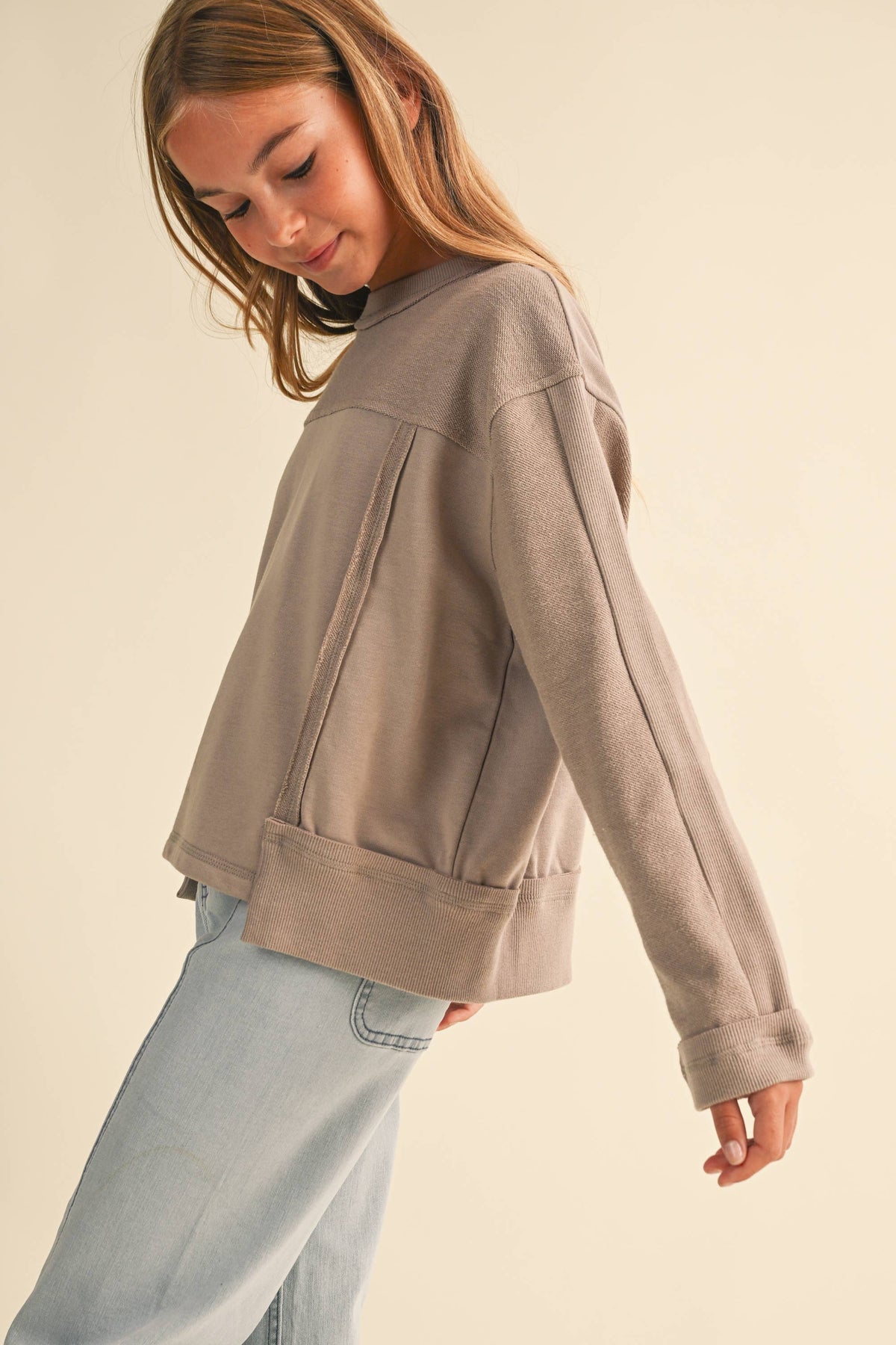 Girls: Colorbock Crewneck