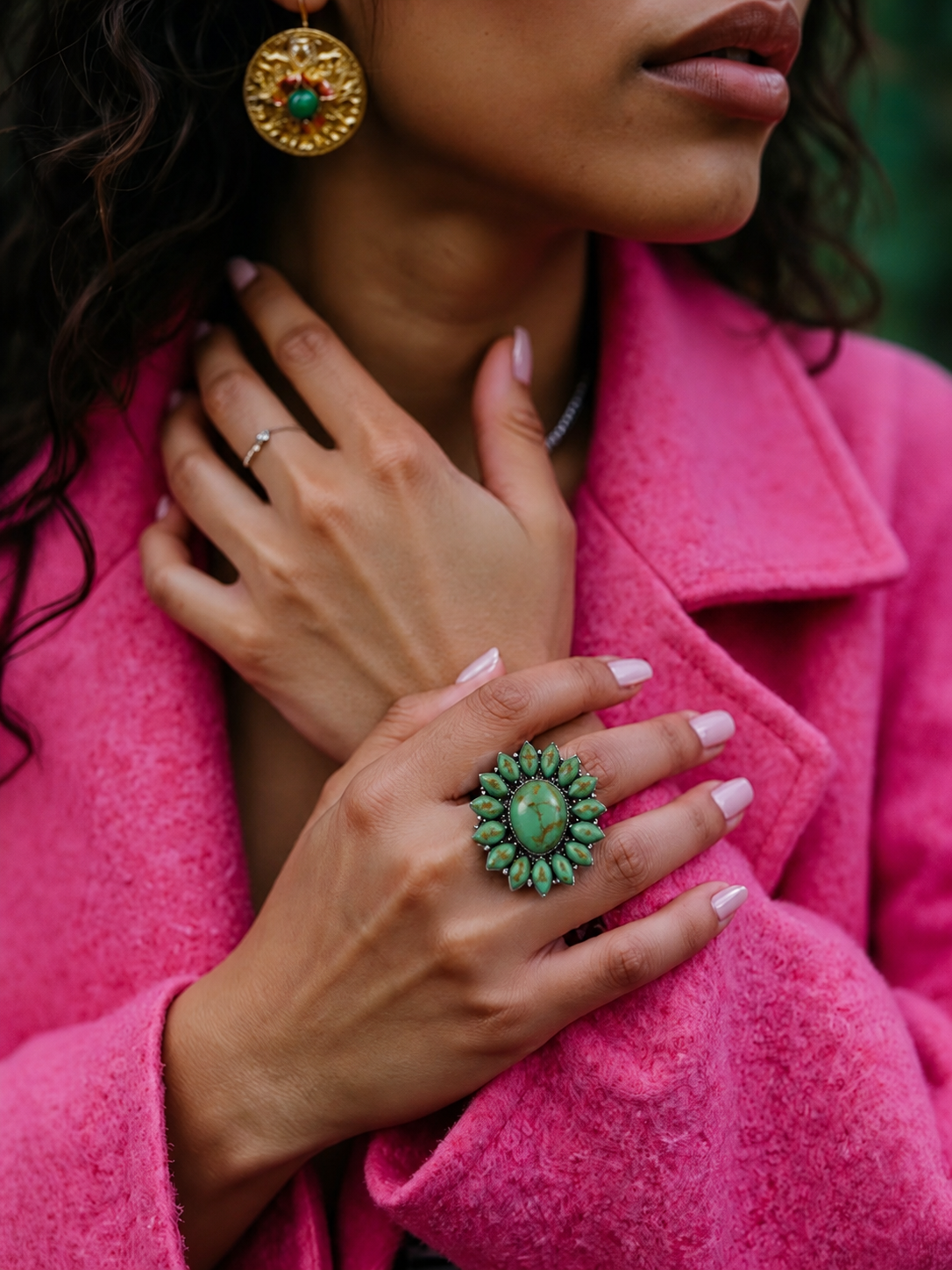 Silver metal with green stone flower stretch Ring
