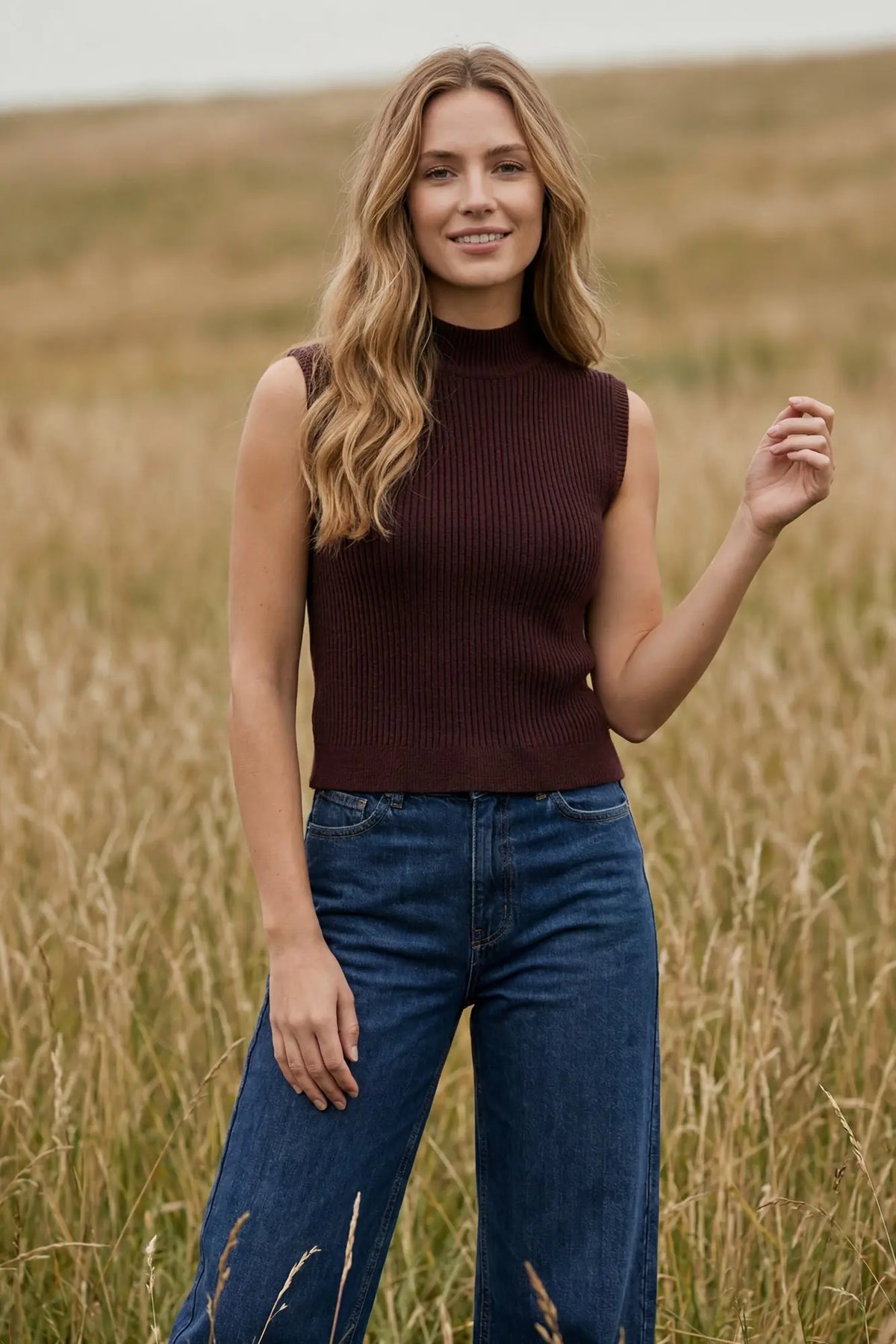 Sleeveless knit